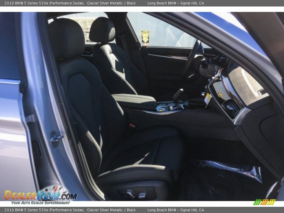 2019 BMW 5 Series 530e iPerformance Sedan Glacier Silver Metallic / Black Photo #5