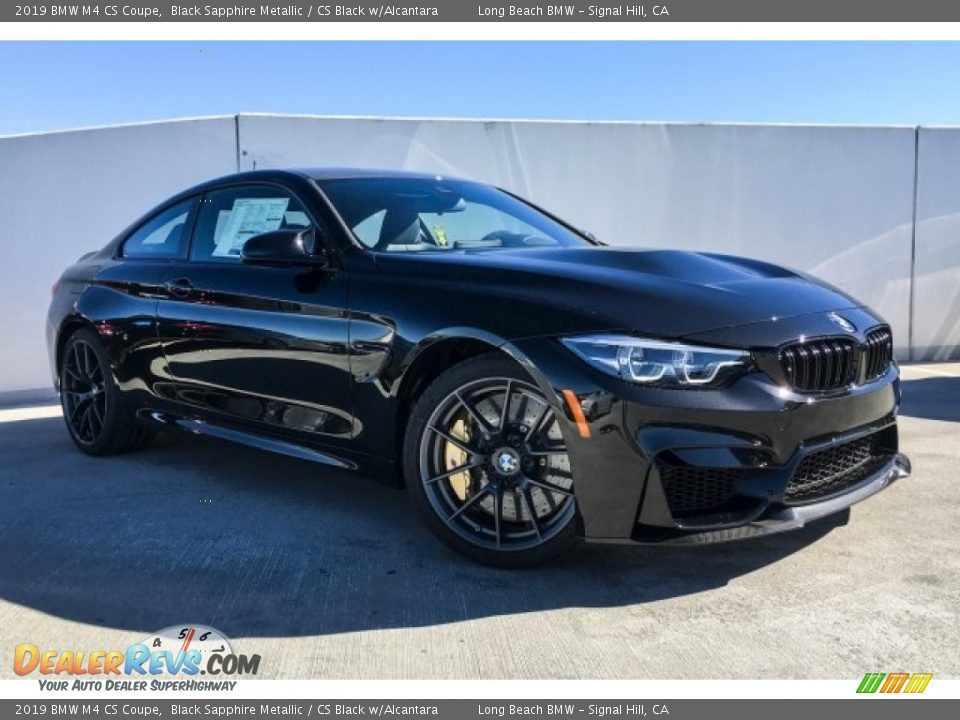 Front 3/4 View of 2019 BMW M4 CS Coupe Photo #12