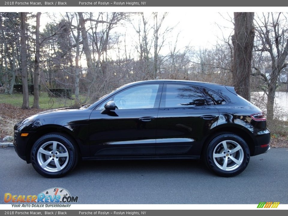 2018 Porsche Macan Black / Black Photo #3