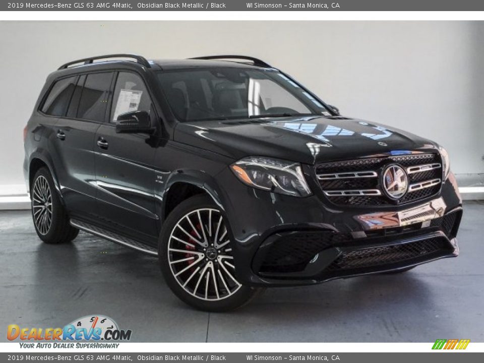 Front 3/4 View of 2019 Mercedes-Benz GLS 63 AMG 4Matic Photo #12