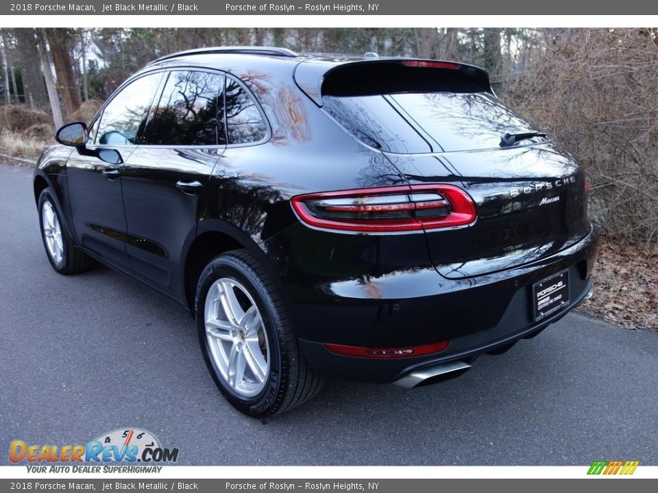 2018 Porsche Macan Jet Black Metallic / Black Photo #4