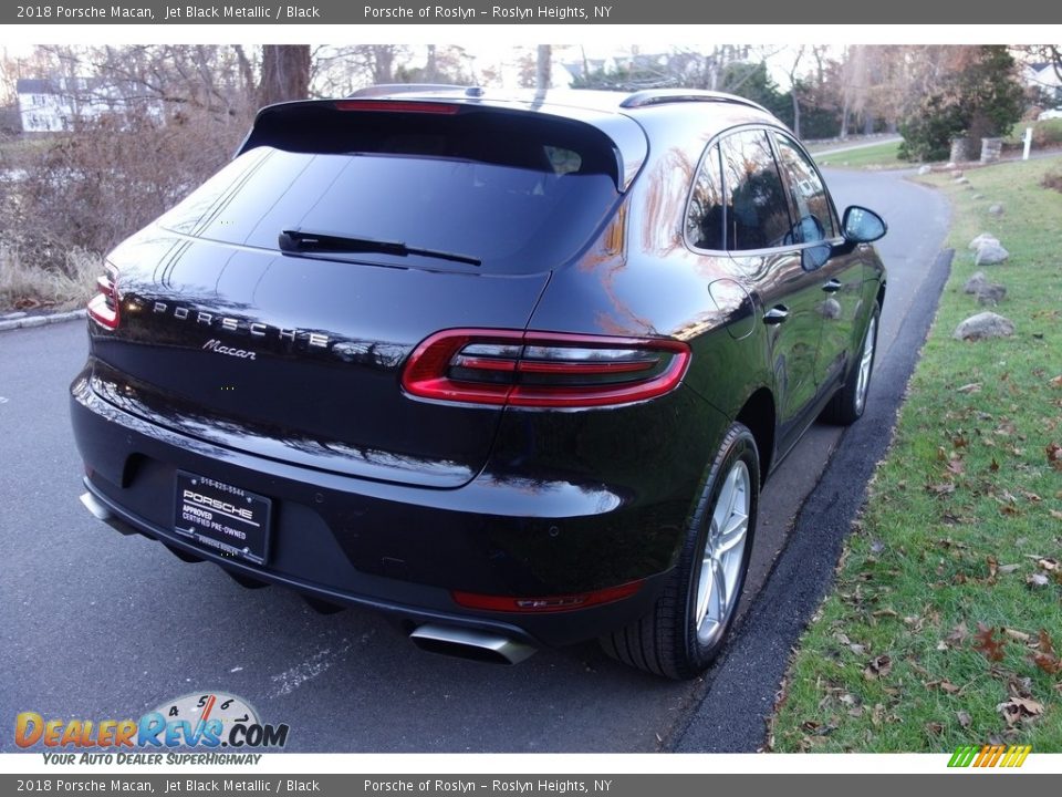 2018 Porsche Macan Jet Black Metallic / Black Photo #6