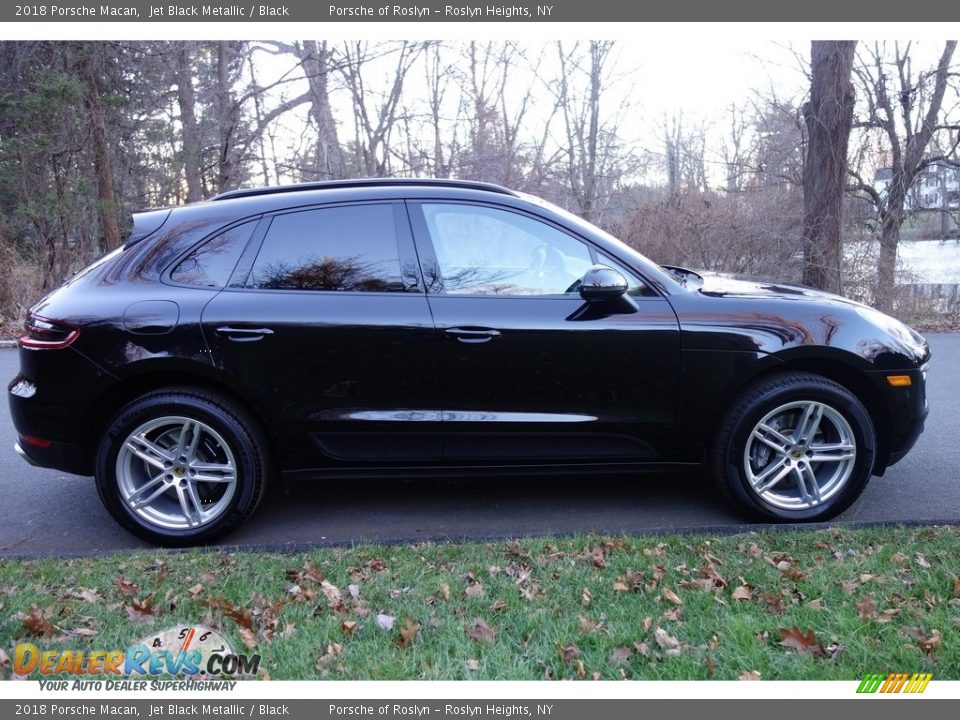 2018 Porsche Macan Jet Black Metallic / Black Photo #7