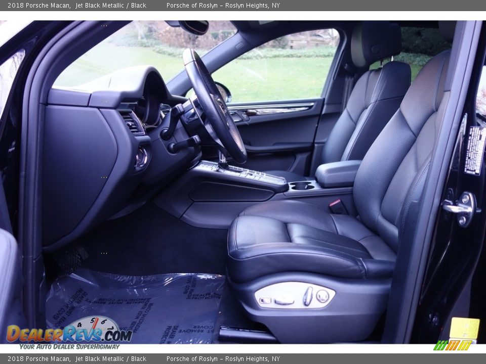 2018 Porsche Macan Jet Black Metallic / Black Photo #12