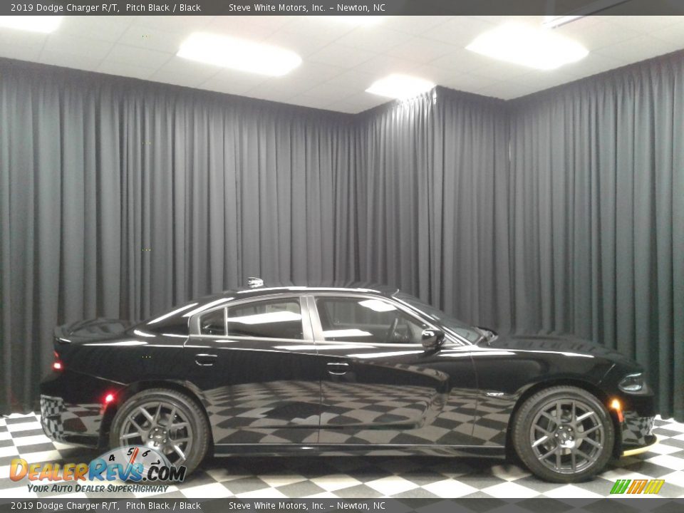 2019 Dodge Charger R/T Pitch Black / Black Photo #5