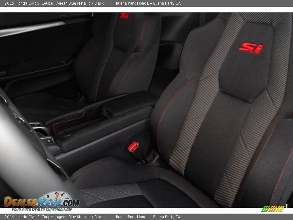 Front Seat of 2019 Honda Civic Si Coupe Photo #25