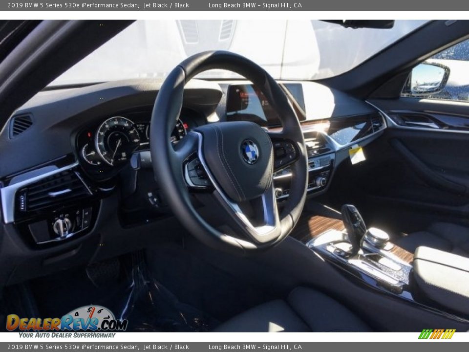 2019 BMW 5 Series 530e iPerformance Sedan Jet Black / Black Photo #4