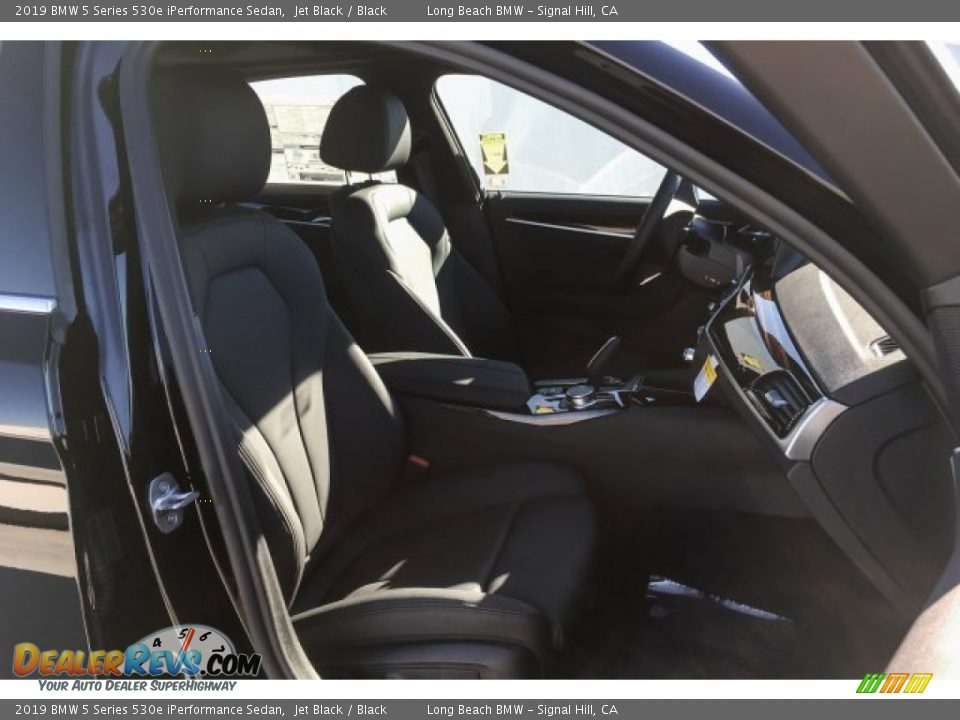 2019 BMW 5 Series 530e iPerformance Sedan Jet Black / Black Photo #5