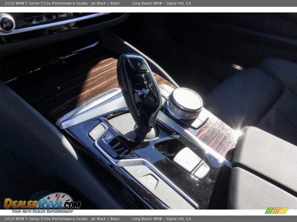 2019 BMW 5 Series 530e iPerformance Sedan Jet Black / Black Photo #7