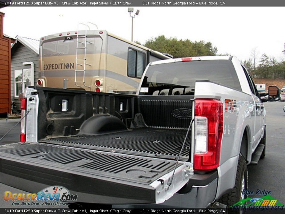 2019 Ford F250 Super Duty XLT Crew Cab 4x4 Ingot Silver / Earth Gray Photo #13