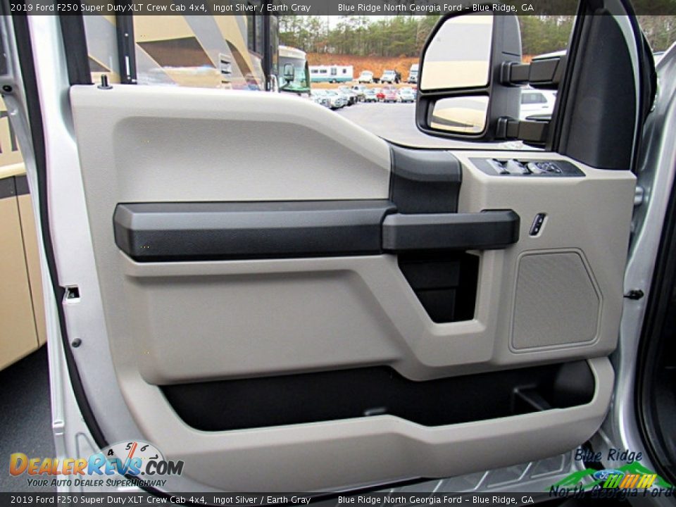 2019 Ford F250 Super Duty XLT Crew Cab 4x4 Ingot Silver / Earth Gray Photo #22