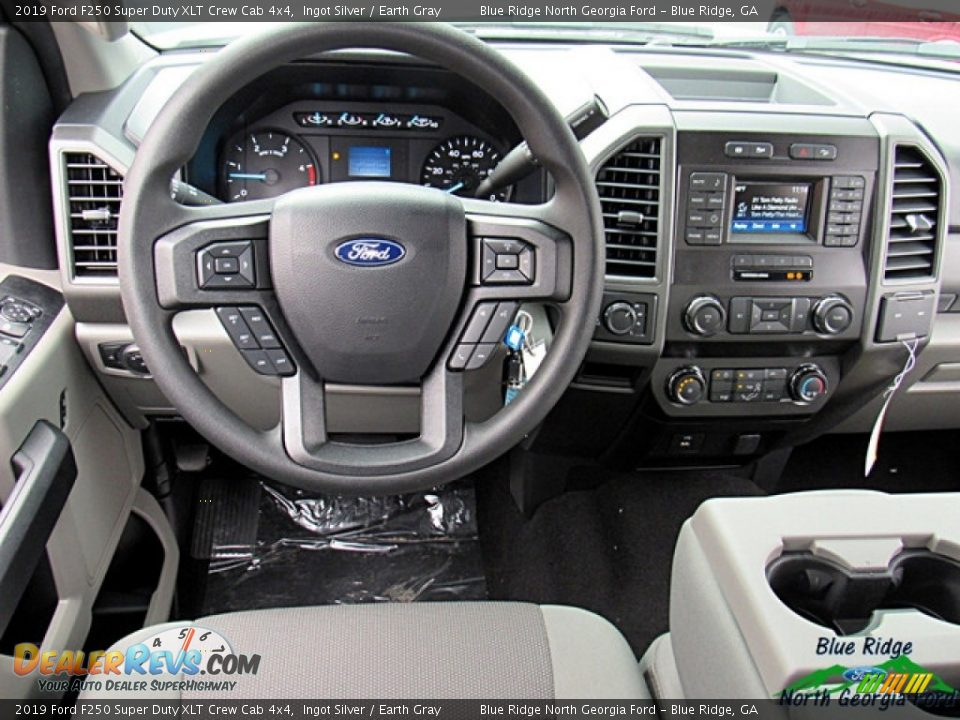 2019 Ford F250 Super Duty XLT Crew Cab 4x4 Ingot Silver / Earth Gray Photo #26