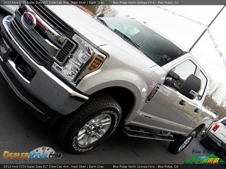 2019 Ford F250 Super Duty XLT Crew Cab 4x4 Ingot Silver / Earth Gray Photo #29