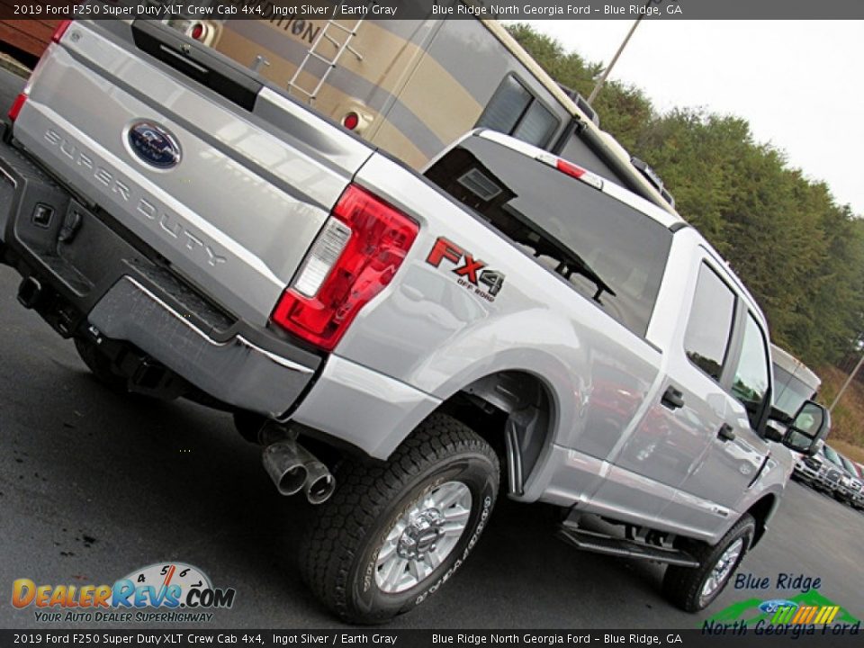 2019 Ford F250 Super Duty XLT Crew Cab 4x4 Ingot Silver / Earth Gray Photo #31