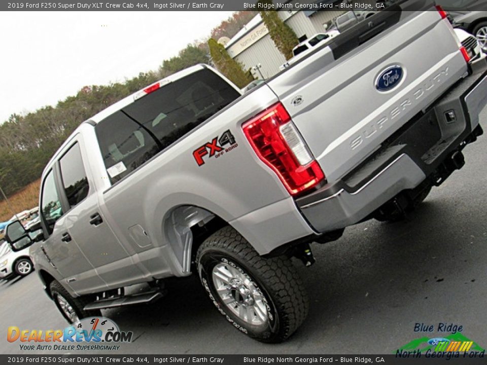 2019 Ford F250 Super Duty XLT Crew Cab 4x4 Ingot Silver / Earth Gray Photo #32