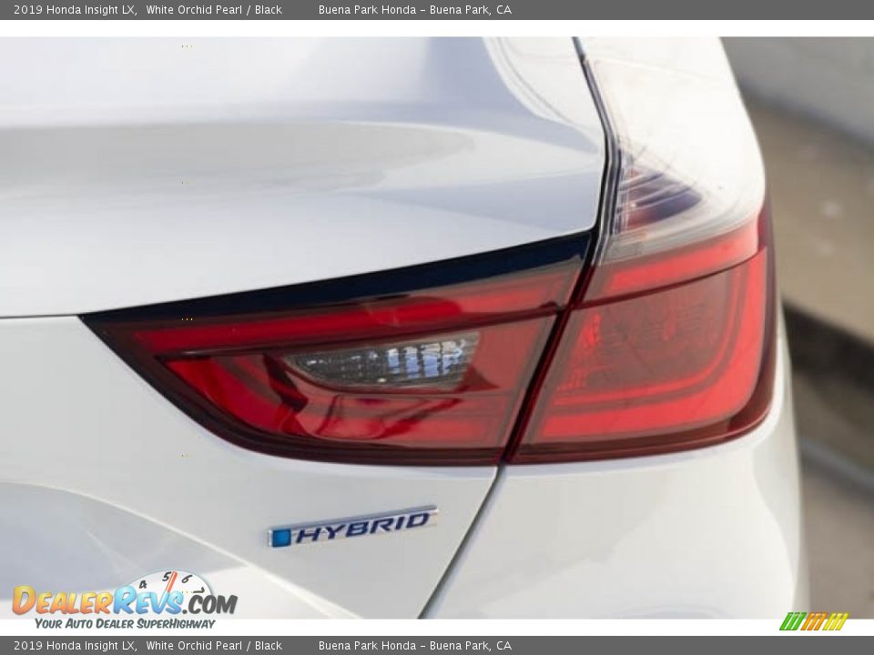 2019 Honda Insight LX White Orchid Pearl / Black Photo #8