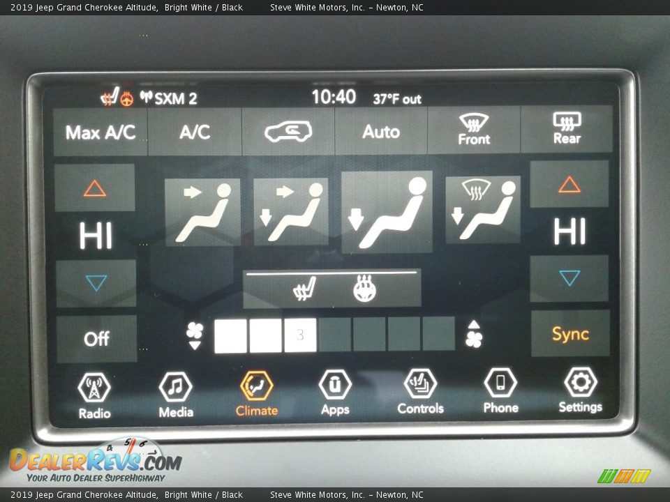 2019 Jeep Grand Cherokee Altitude Bright White / Black Photo #25