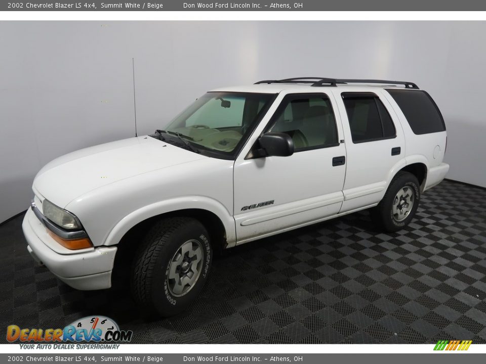 2002 Chevrolet Blazer LS 4x4 Summit White / Beige Photo #7