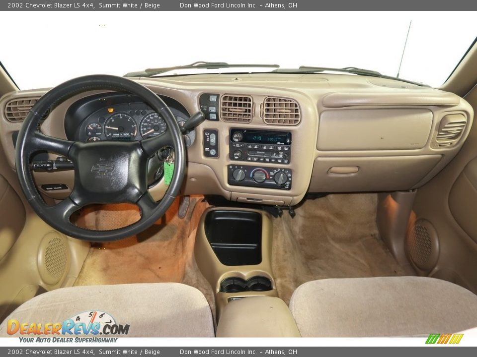 2002 Chevrolet Blazer LS 4x4 Summit White / Beige Photo #15