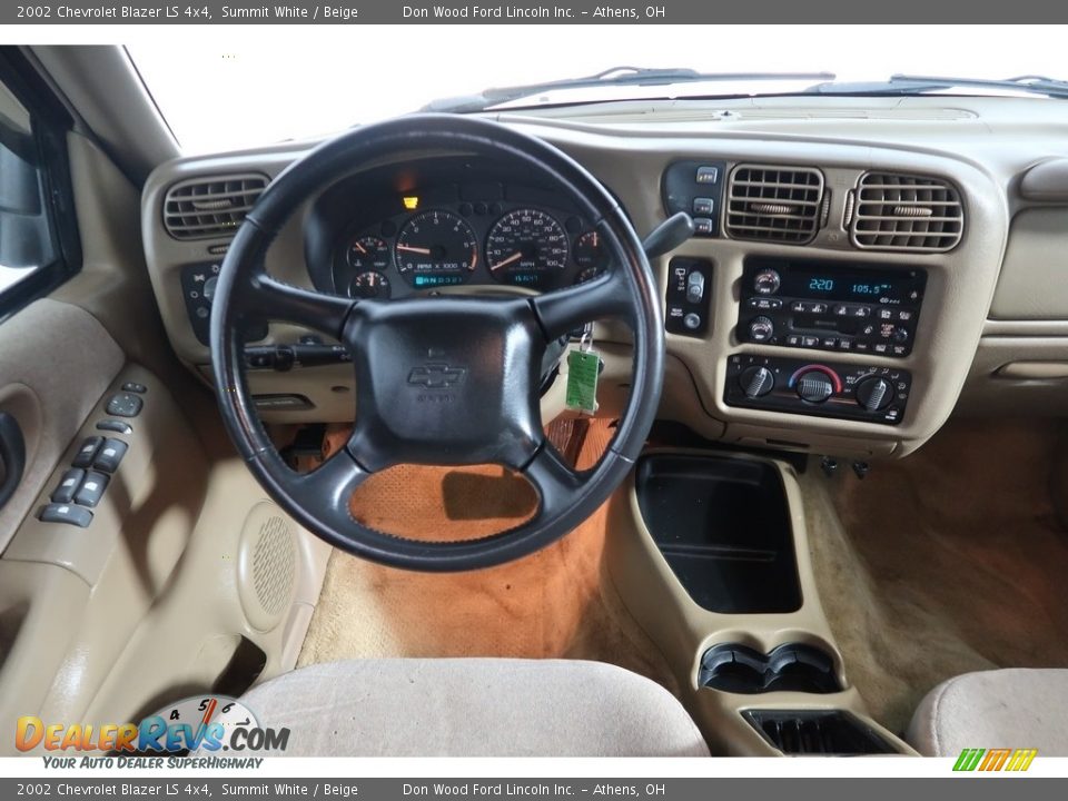 2002 Chevrolet Blazer LS 4x4 Summit White / Beige Photo #16