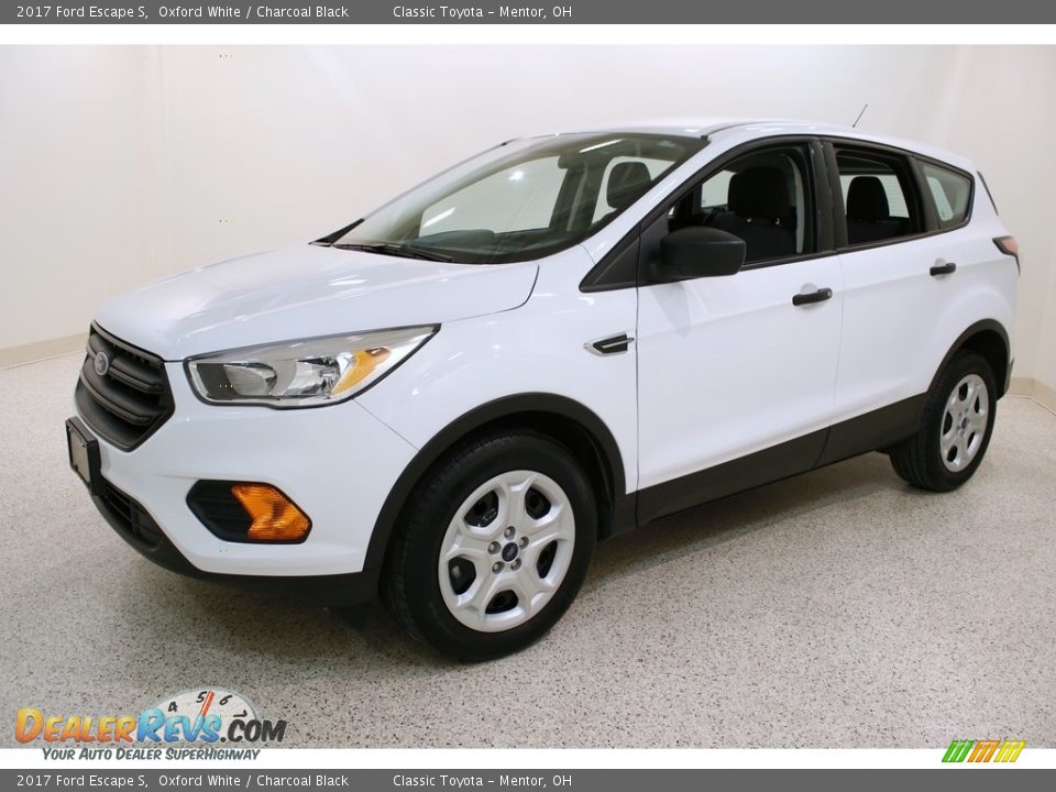 2017 Ford Escape S Oxford White / Charcoal Black Photo #3