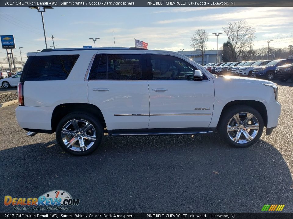 2017 GMC Yukon Denali 4WD Summit White / Cocoa/­Dark Atmosphere Photo #8