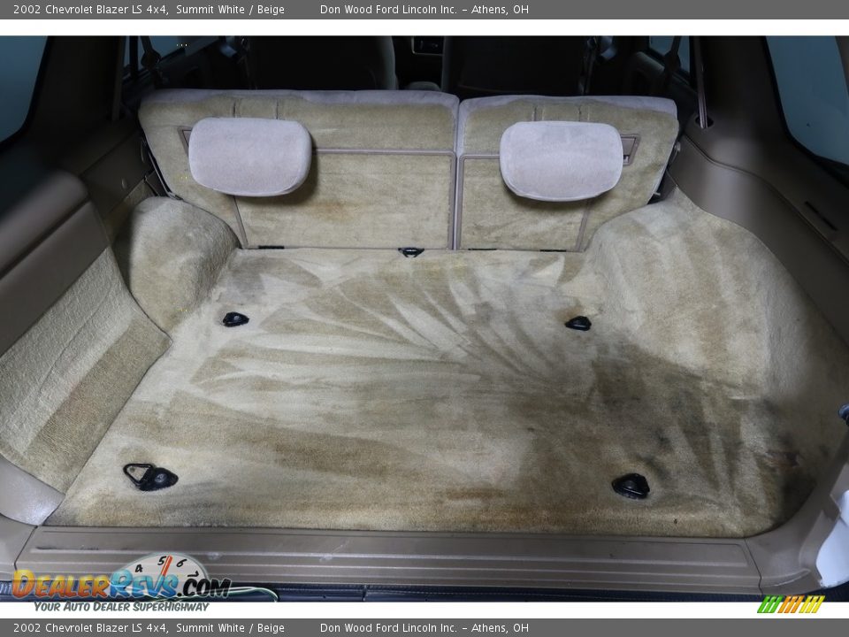 2002 Chevrolet Blazer LS 4x4 Summit White / Beige Photo #32