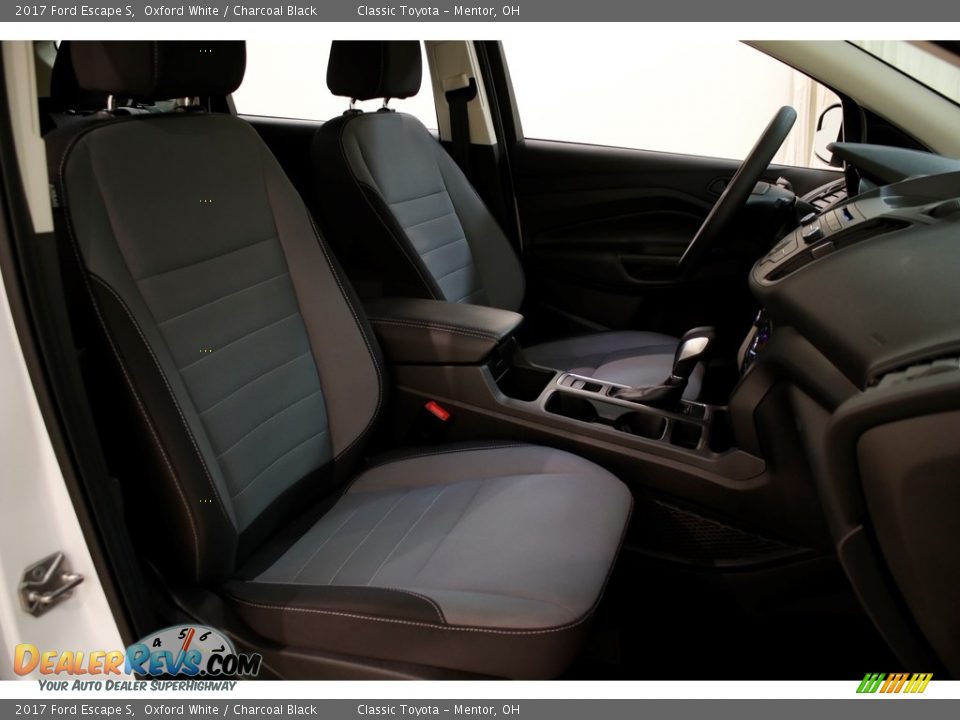 2017 Ford Escape S Oxford White / Charcoal Black Photo #14