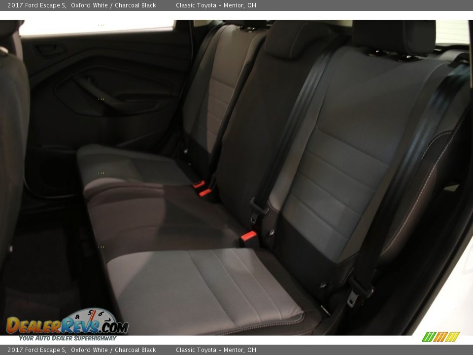 2017 Ford Escape S Oxford White / Charcoal Black Photo #16