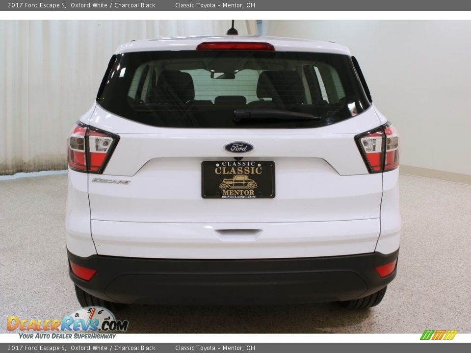 2017 Ford Escape S Oxford White / Charcoal Black Photo #17