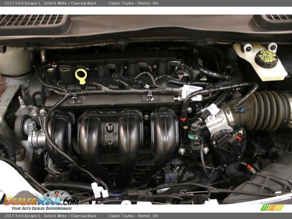 2017 Ford Escape S Oxford White / Charcoal Black Photo #18