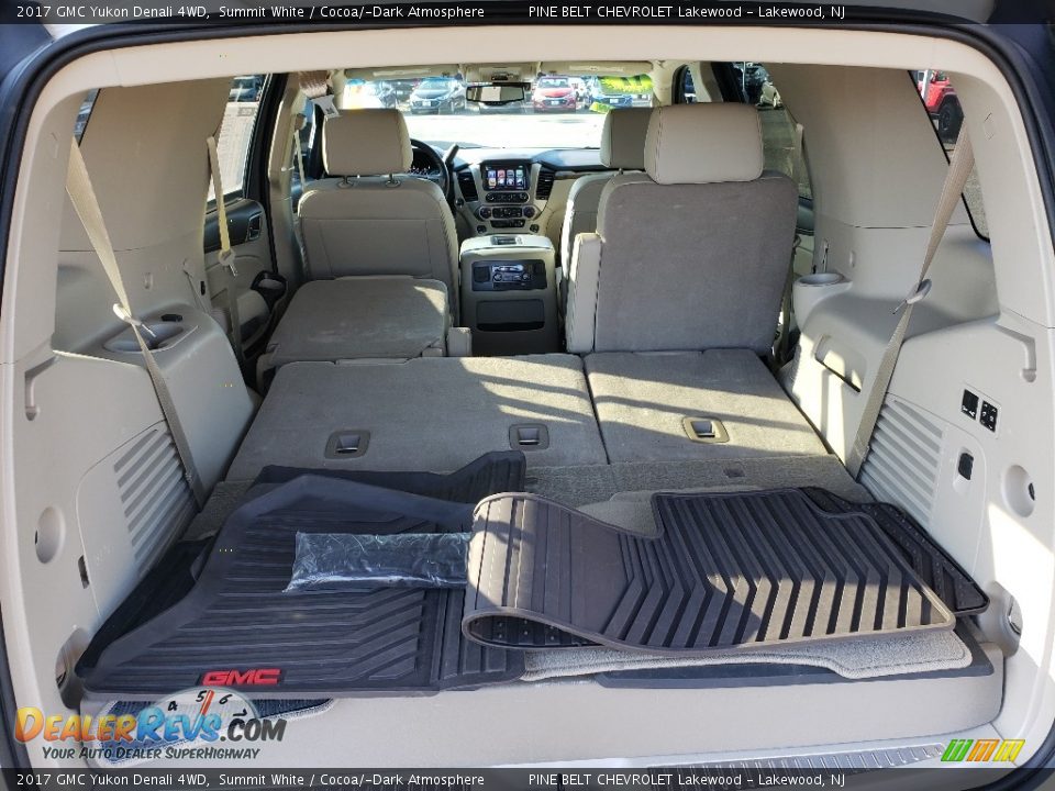 2017 GMC Yukon Denali 4WD Summit White / Cocoa/­Dark Atmosphere Photo #17
