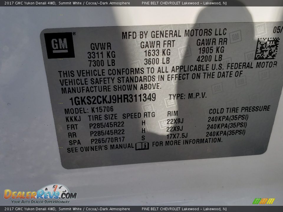 2017 GMC Yukon Denali 4WD Summit White / Cocoa/­Dark Atmosphere Photo #31