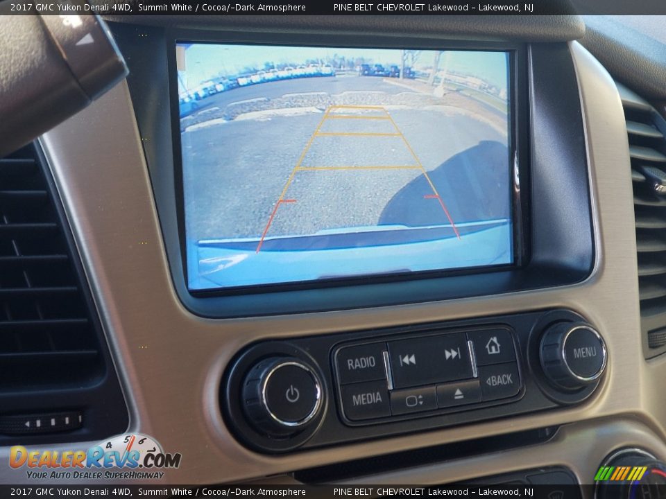 2017 GMC Yukon Denali 4WD Summit White / Cocoa/­Dark Atmosphere Photo #32