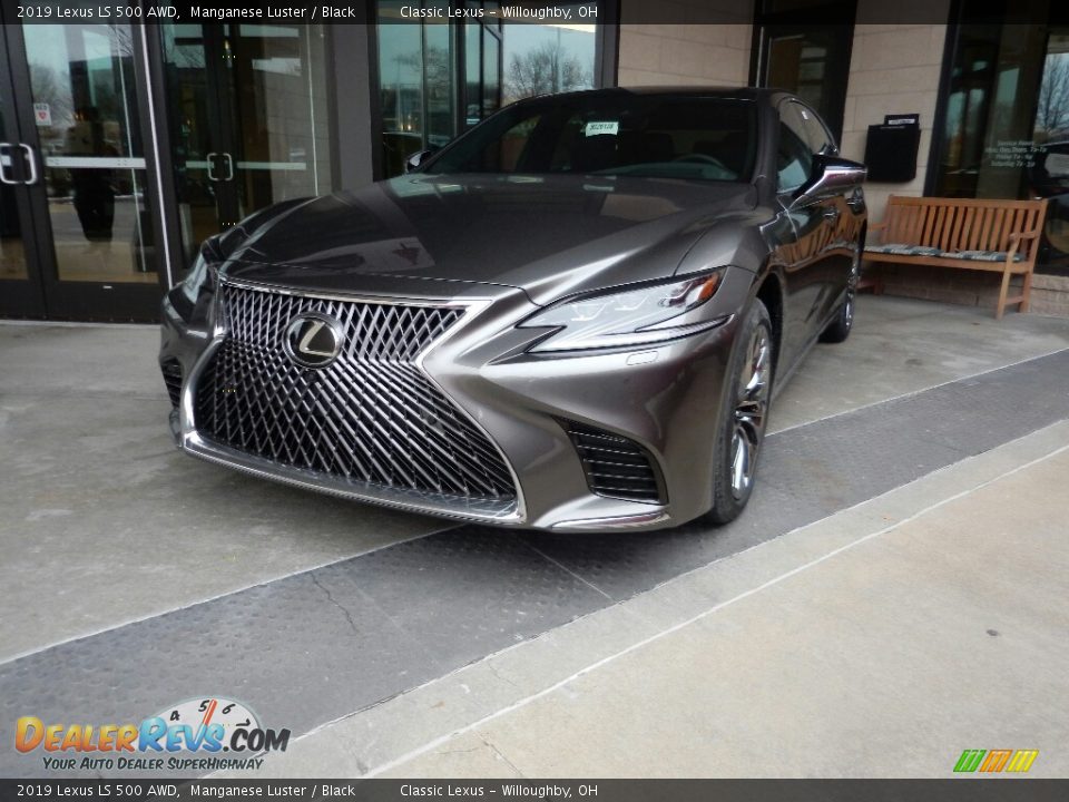 Front 3/4 View of 2019 Lexus LS 500 AWD Photo #1