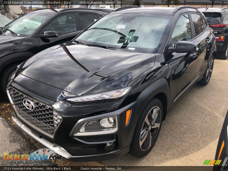 Front 3/4 View of 2019 Hyundai Kona Ultimate Photo #1