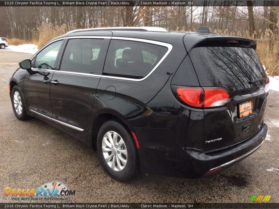 2018 Chrysler Pacifica Touring L Brilliant Black Crystal Pearl / Black/Alloy Photo #4