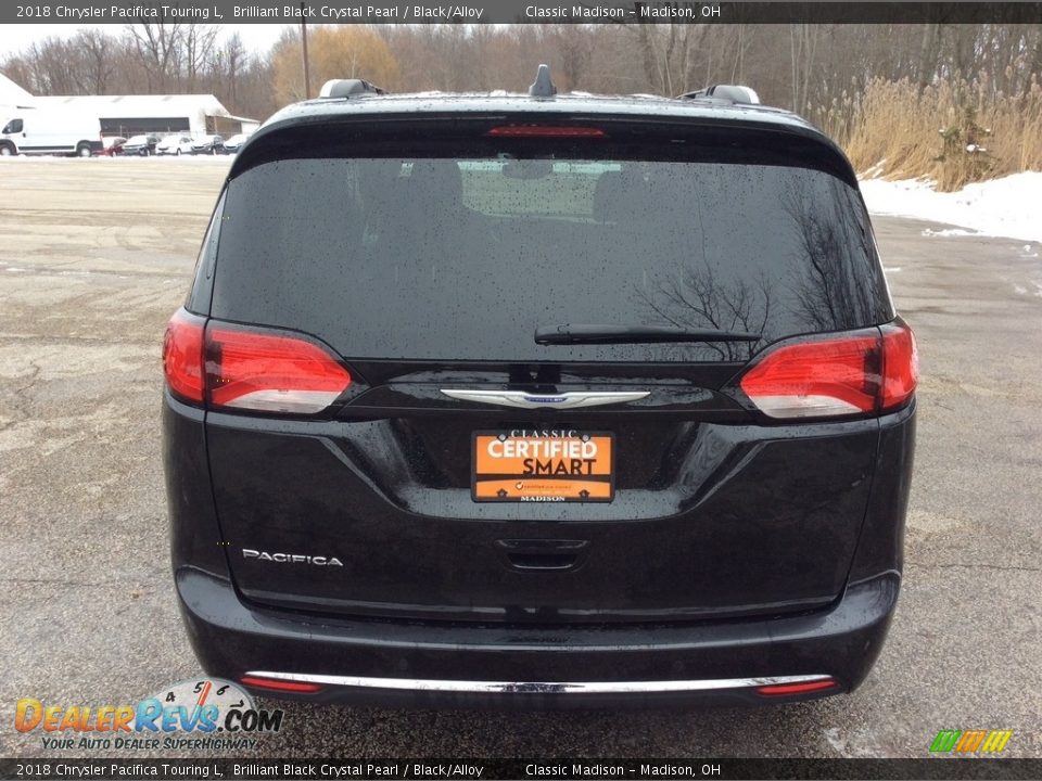 2018 Chrysler Pacifica Touring L Brilliant Black Crystal Pearl / Black/Alloy Photo #5