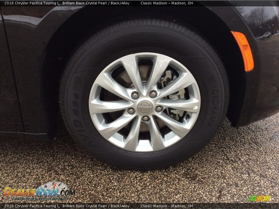 2018 Chrysler Pacifica Touring L Brilliant Black Crystal Pearl / Black/Alloy Photo #9