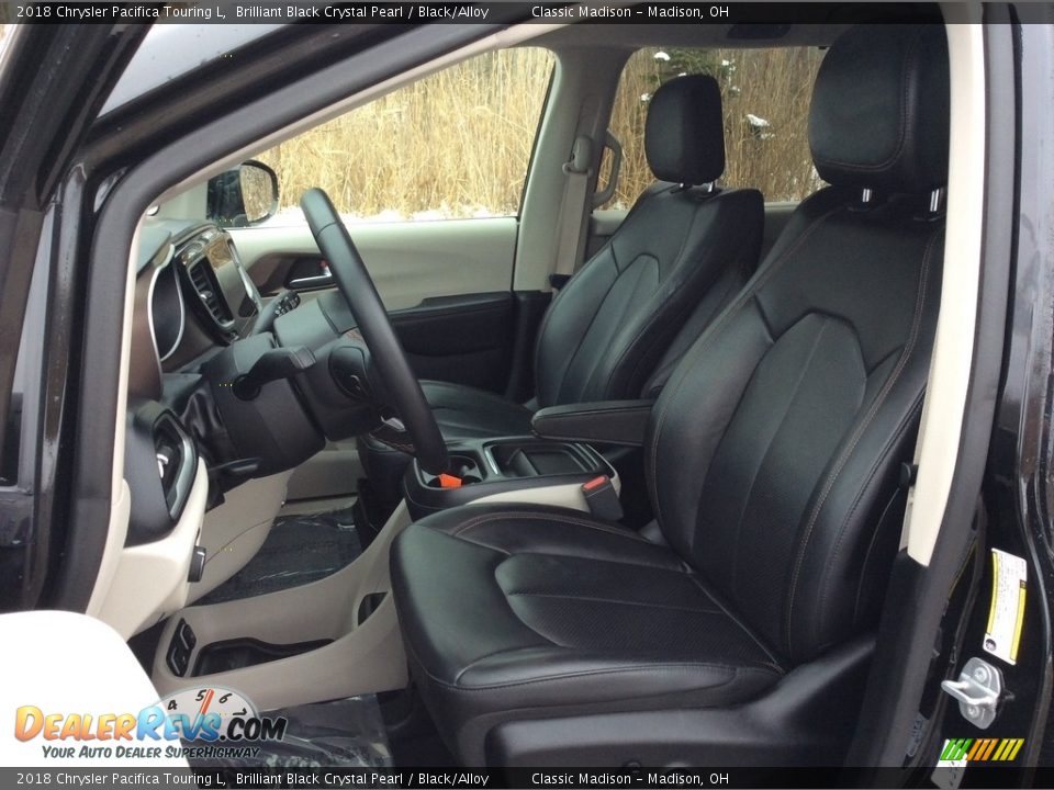 2018 Chrysler Pacifica Touring L Brilliant Black Crystal Pearl / Black/Alloy Photo #15