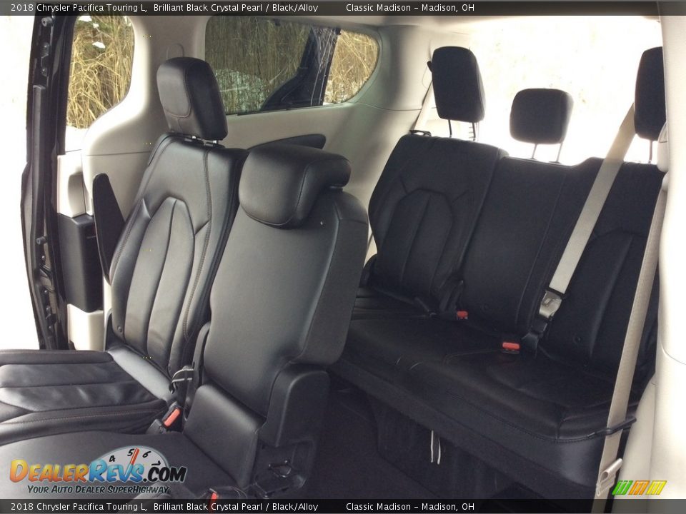 2018 Chrysler Pacifica Touring L Brilliant Black Crystal Pearl / Black/Alloy Photo #26