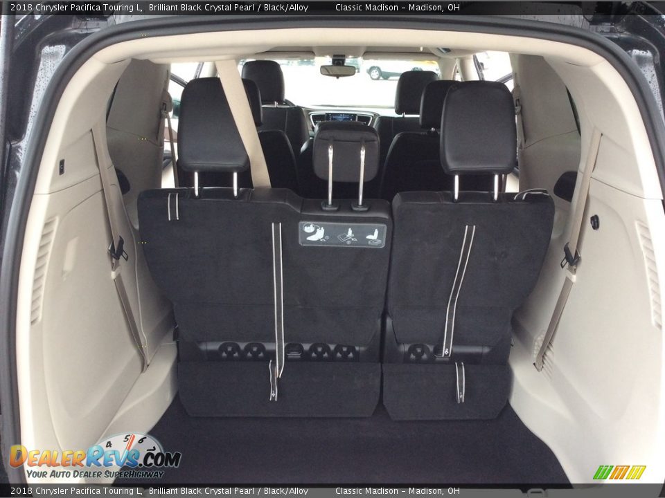2018 Chrysler Pacifica Touring L Brilliant Black Crystal Pearl / Black/Alloy Photo #27