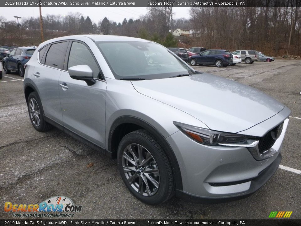 Front 3/4 View of 2019 Mazda CX-5 Signature AWD Photo #3