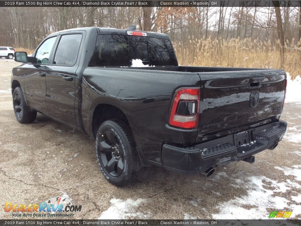2019 Ram 1500 Big Horn Crew Cab 4x4 Diamond Black Crystal Pearl / Black Photo #4