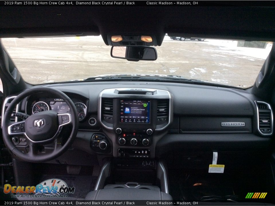 2019 Ram 1500 Big Horn Crew Cab 4x4 Diamond Black Crystal Pearl / Black Photo #11