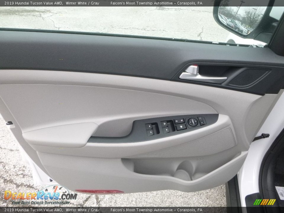 Door Panel of 2019 Hyundai Tucson Value AWD Photo #10