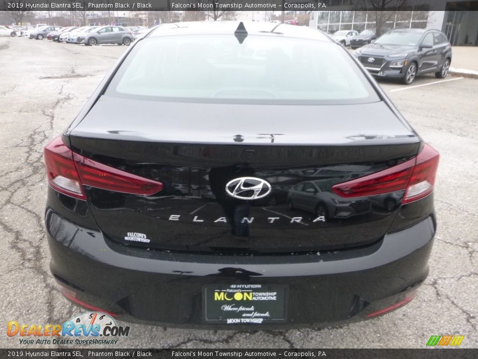 2019 Hyundai Elantra SEL Phantom Black / Black Photo #7