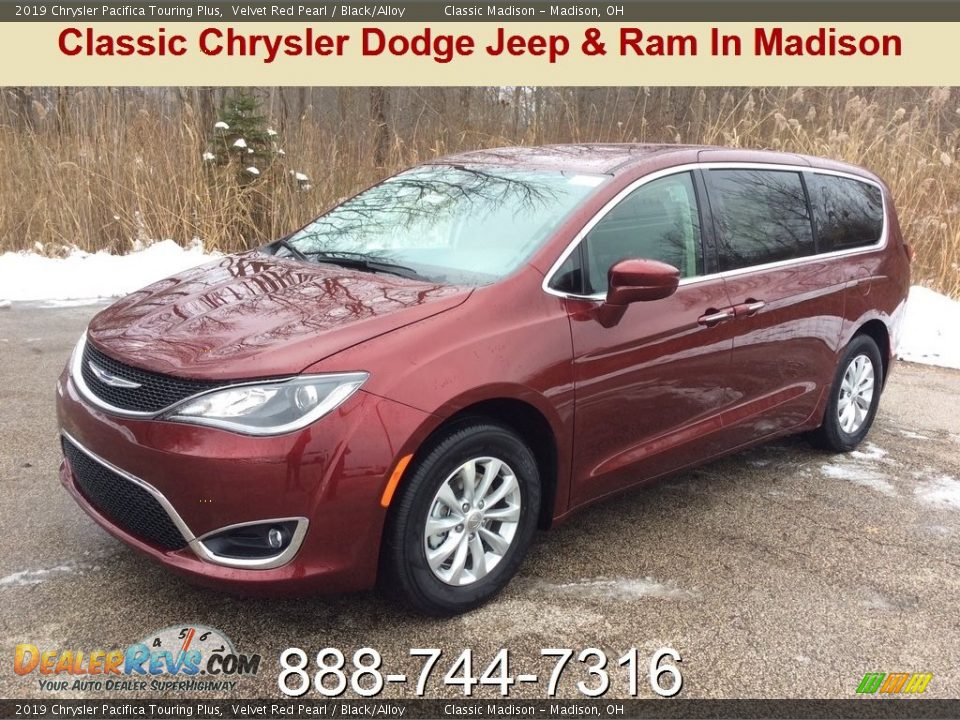 2019 Chrysler Pacifica Touring Plus Velvet Red Pearl / Black/Alloy Photo #1