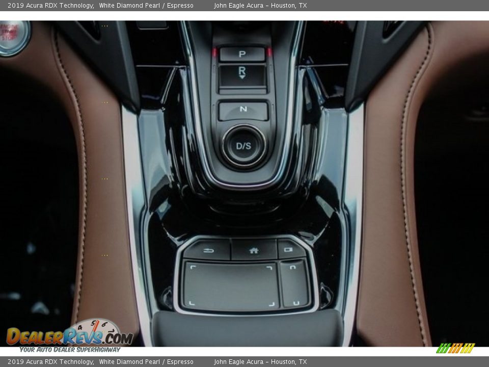 2019 Acura RDX Technology White Diamond Pearl / Espresso Photo #32