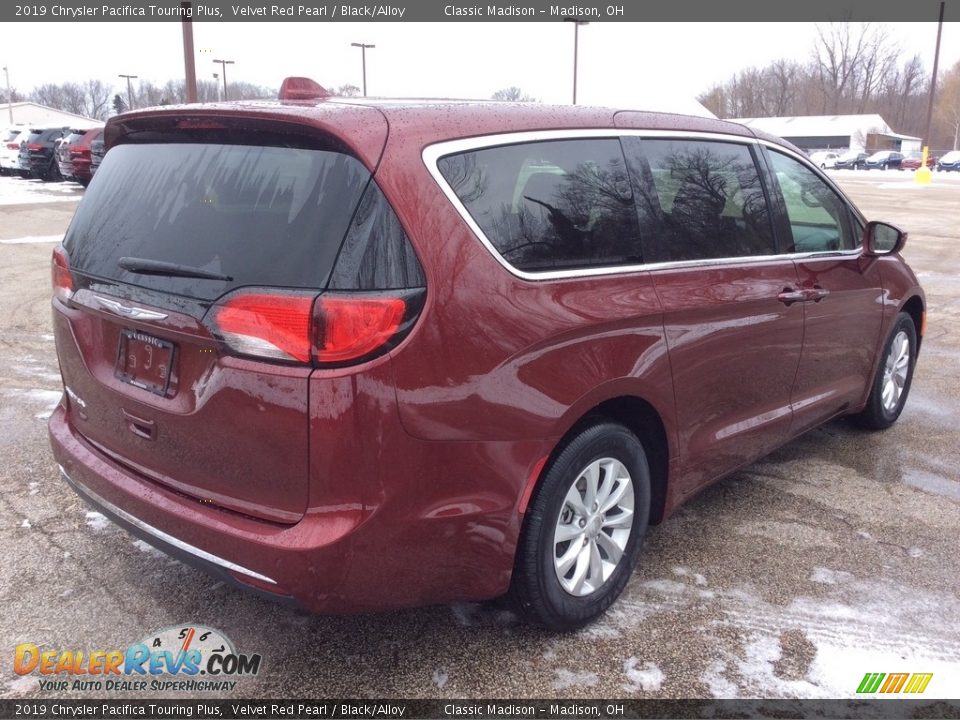 2019 Chrysler Pacifica Touring Plus Velvet Red Pearl / Black/Alloy Photo #6